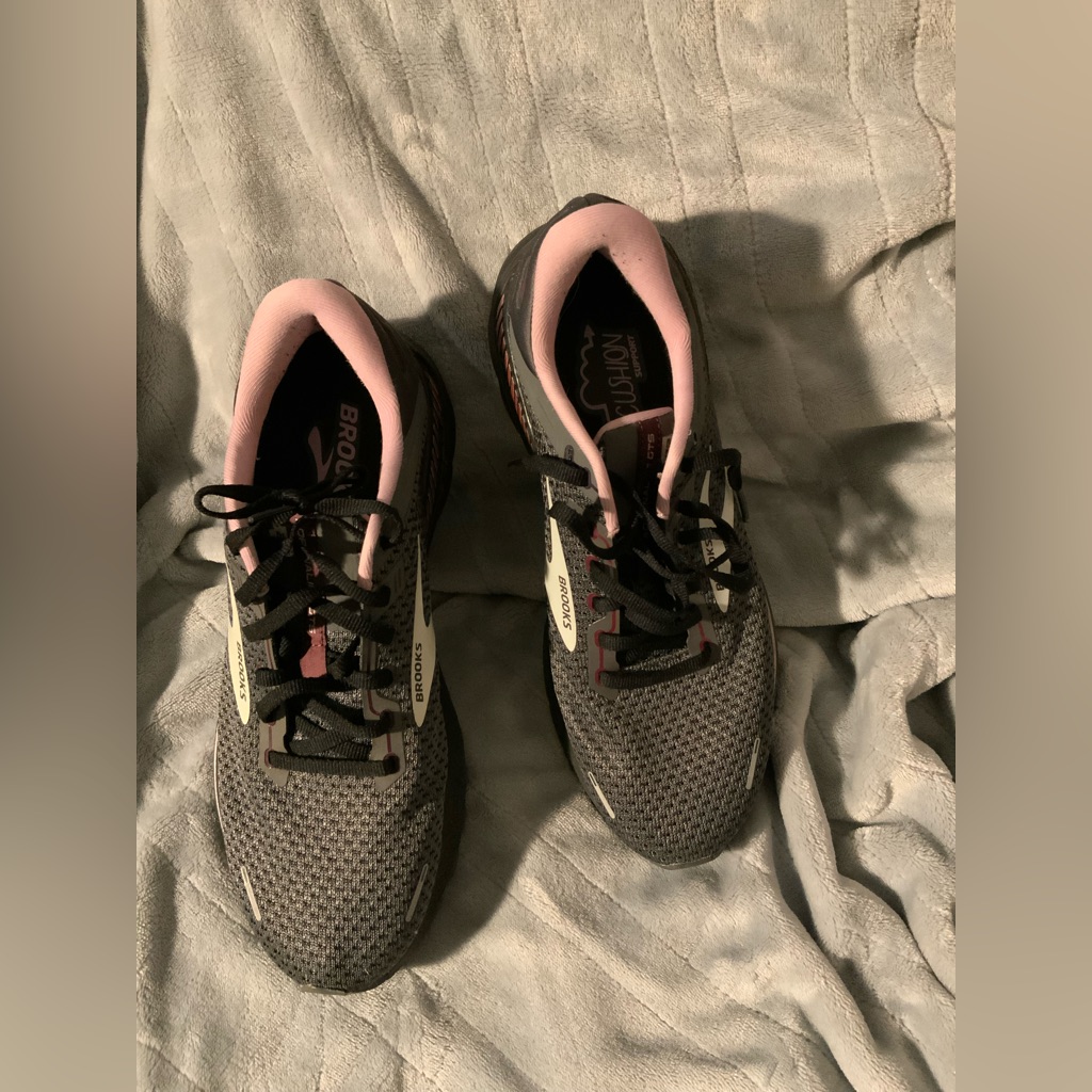 Brooks Woman’s Adrenaline Gts 22